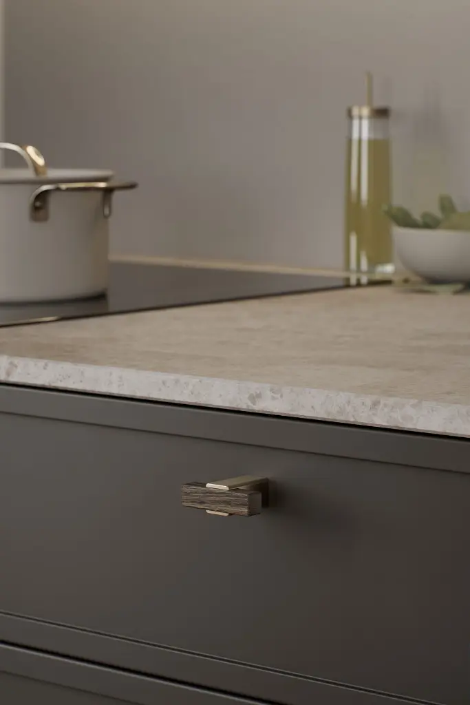 Segment_559420044-056-32 (1).webp